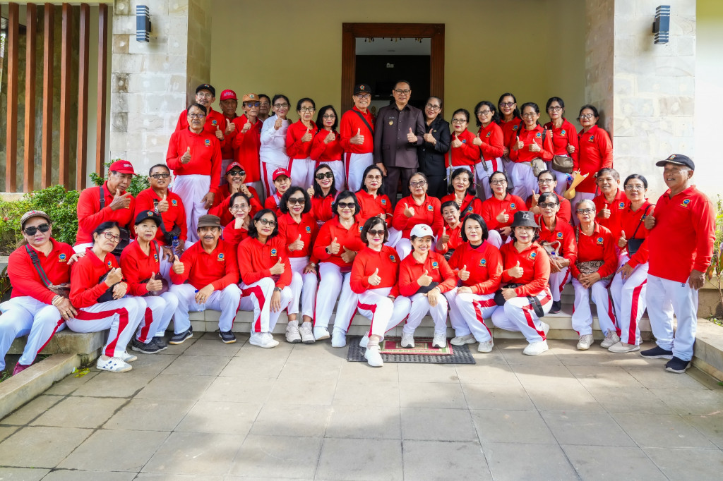 Wabup Suiasa Terima Kunjungan PWRI Kabupaten Badung